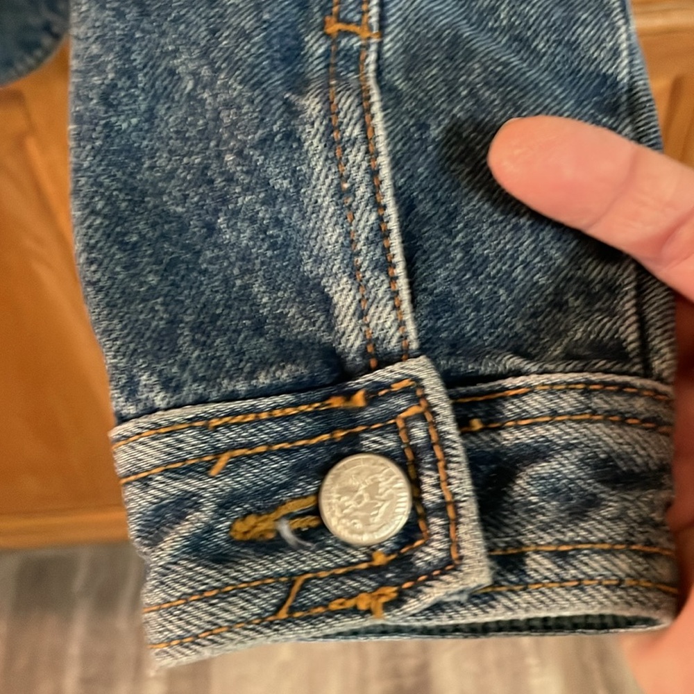 Vintage JORDACHE denim jacket (ladies) Medium - Picture 5 of 6